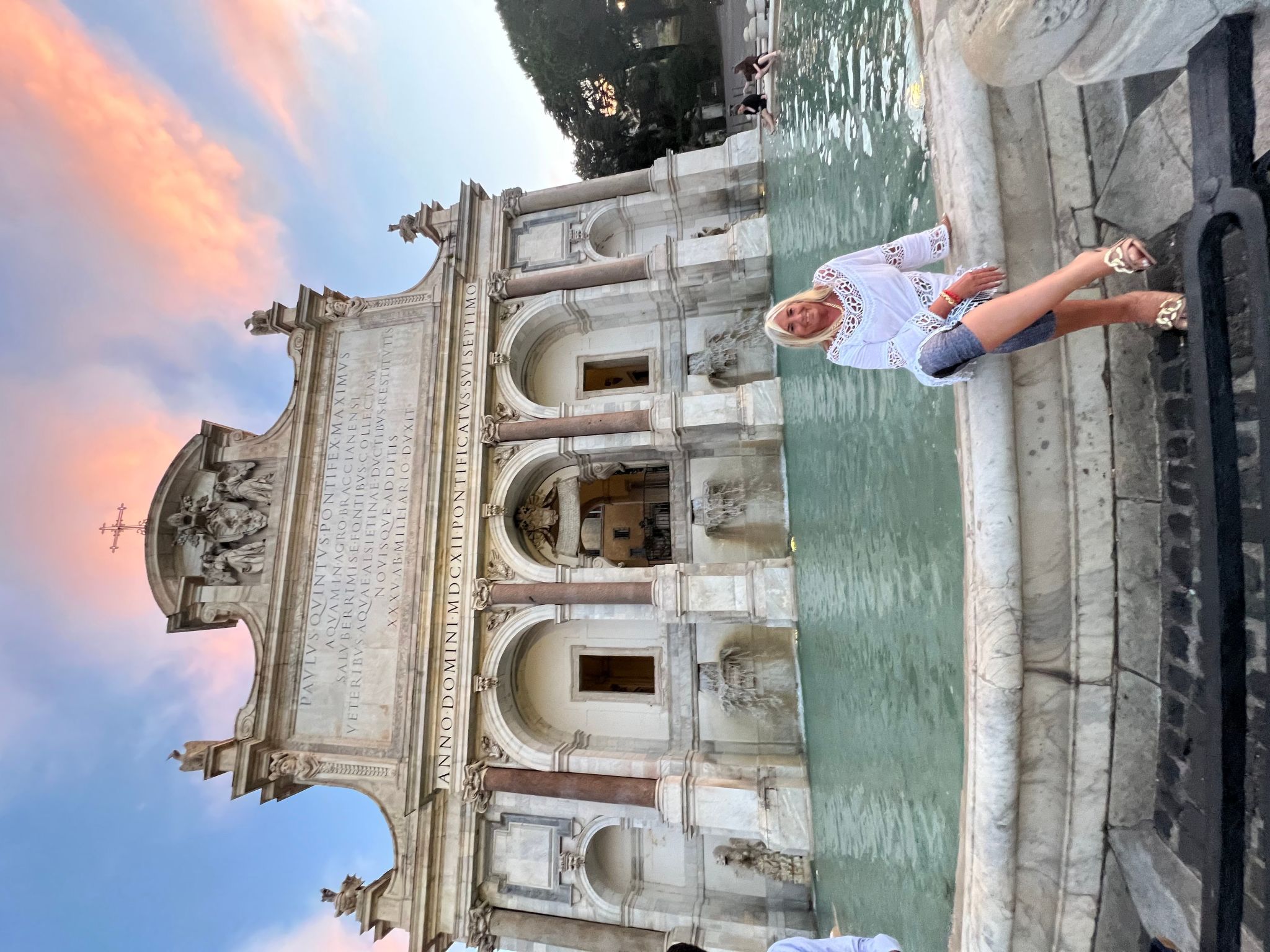 Ferienvilla mit Garten, Grill und Terrasse-Draußen