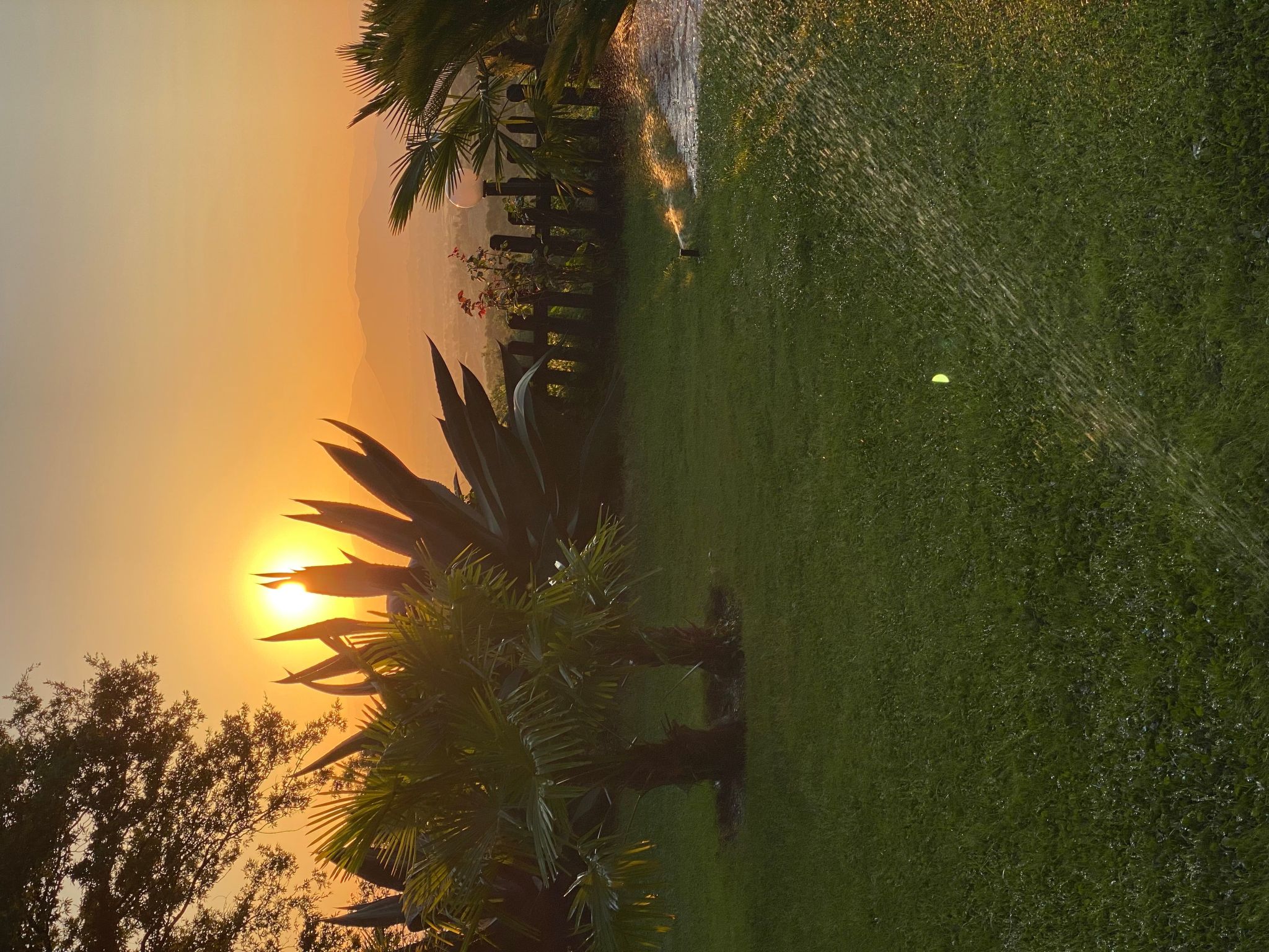 Ferienvilla mit Garten, Grill und Terrasse-Draußen