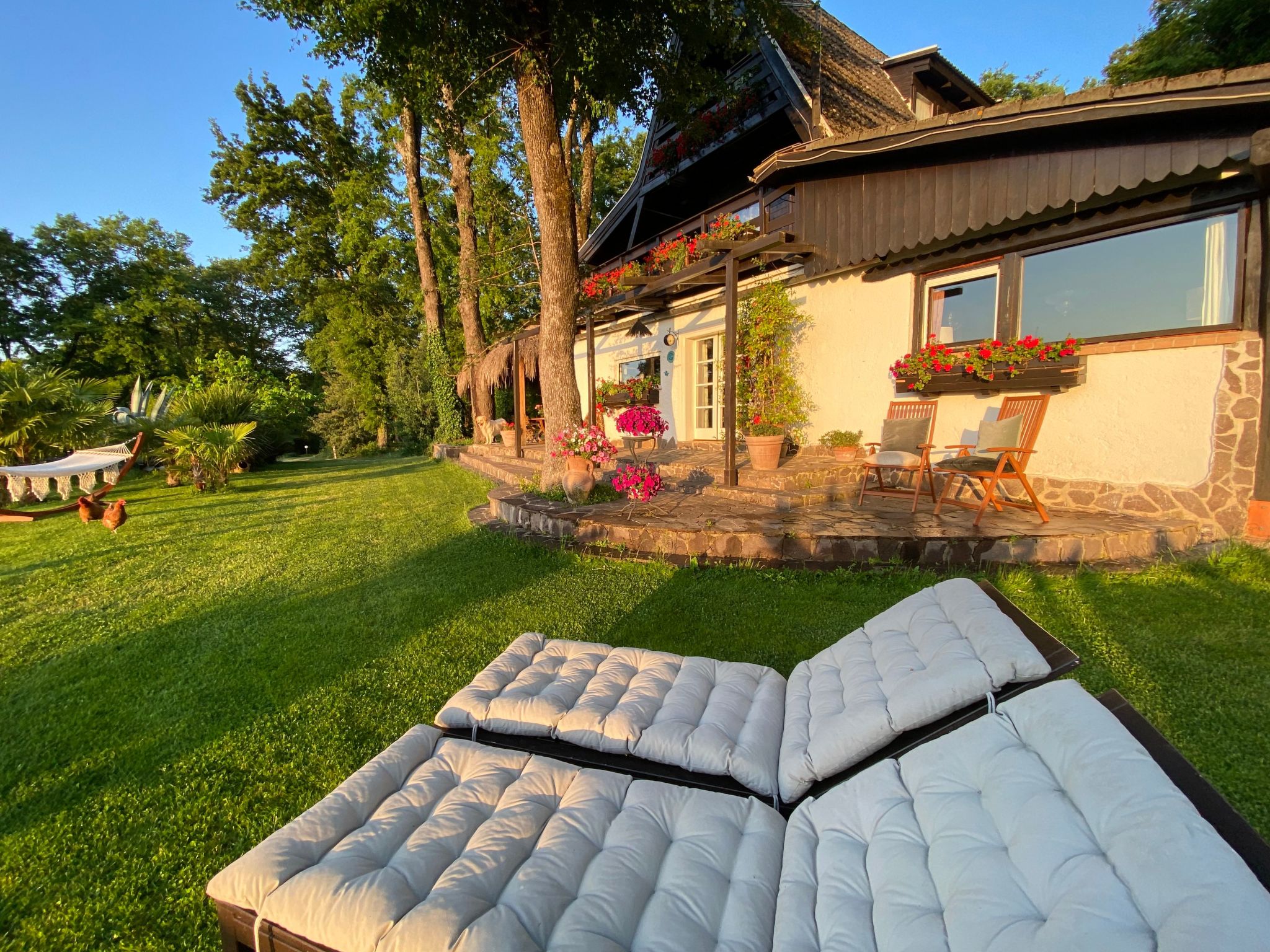 Ferienvilla mit Garten, Grill und Terrasse-Image-tags.info