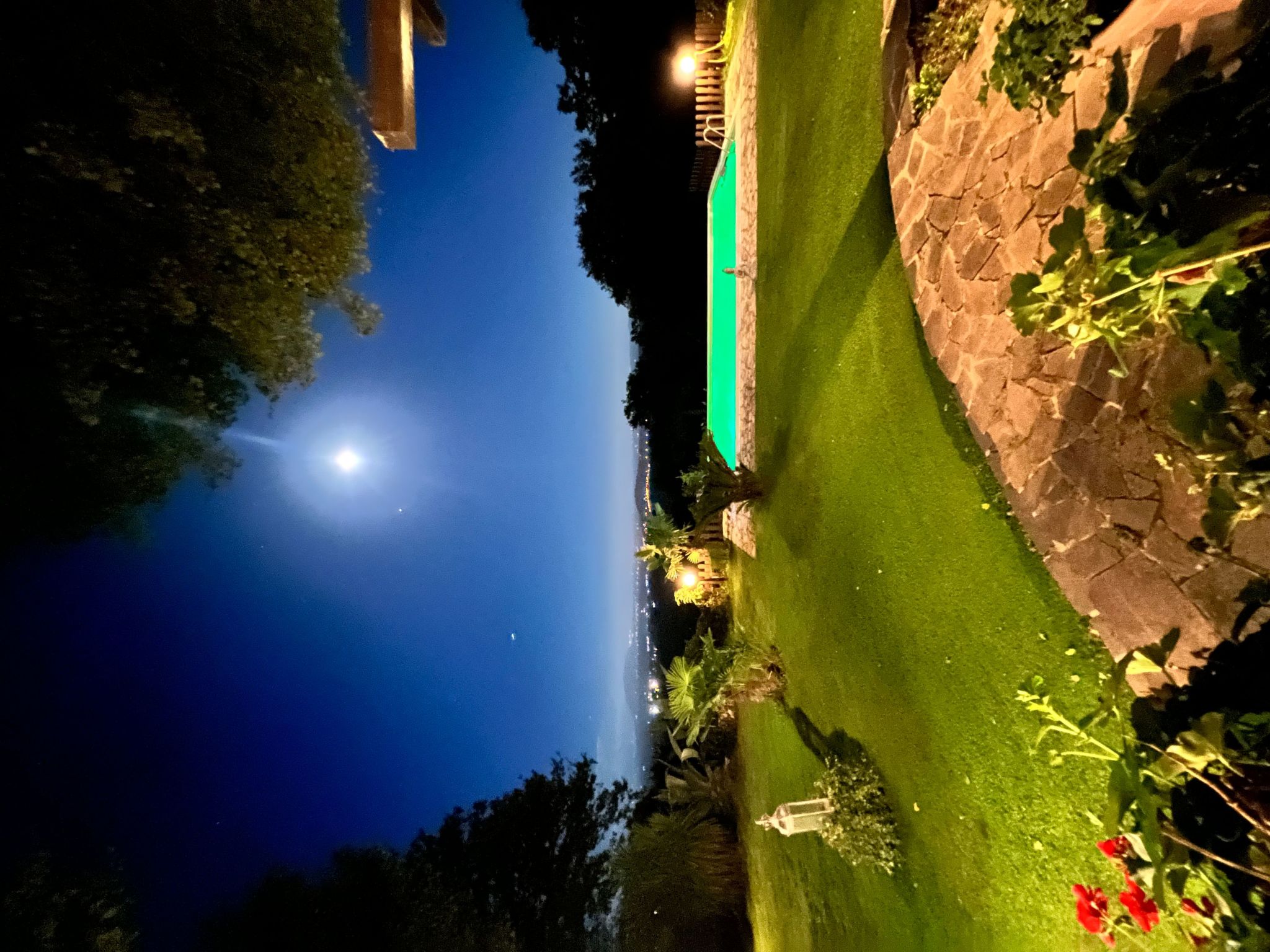 Ferienvilla mit Garten, Grill und Terrasse-Image-tags.info