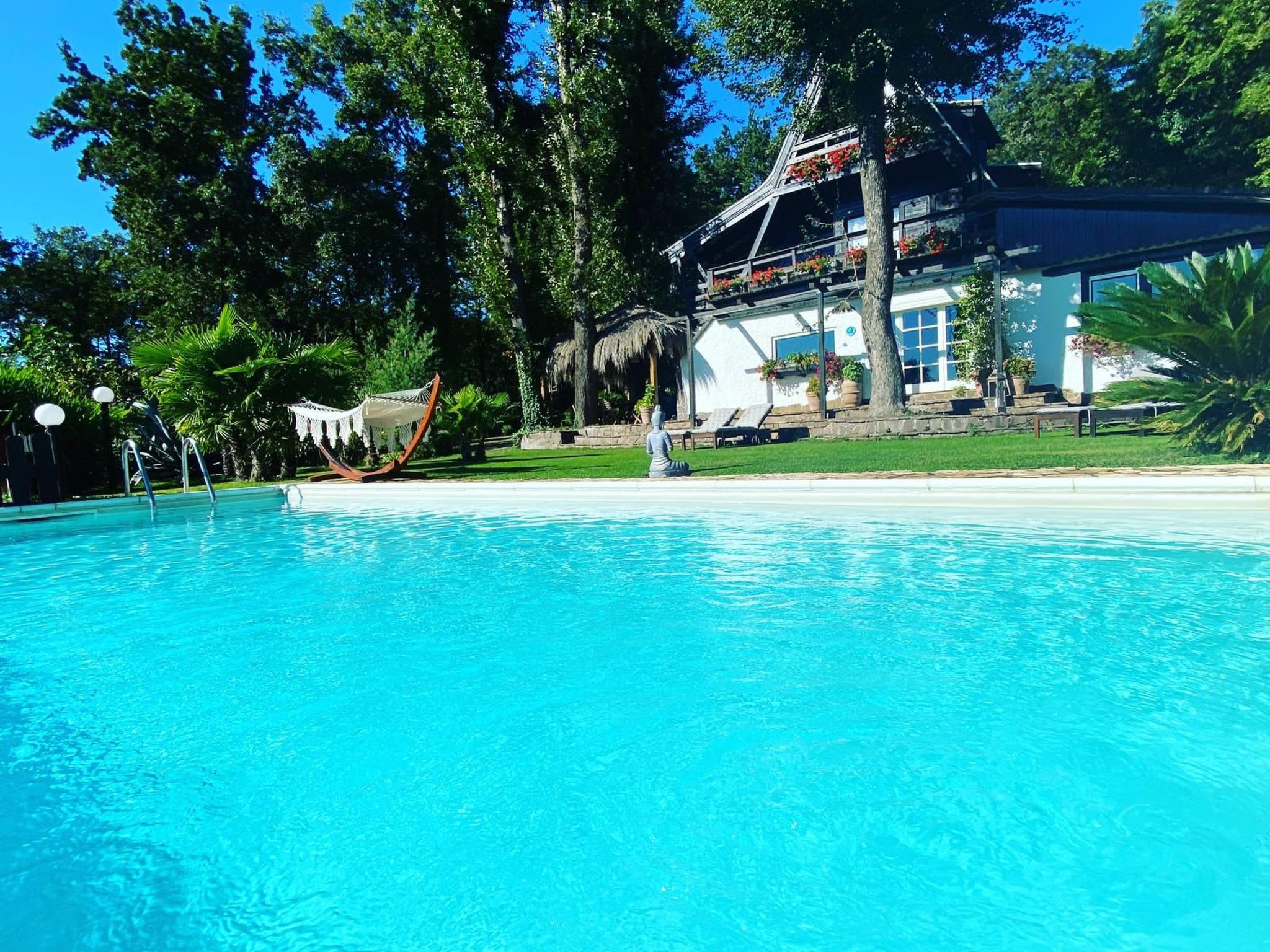 Ferienvilla mit Garten, Grill und Terrasse-Image-tags.info