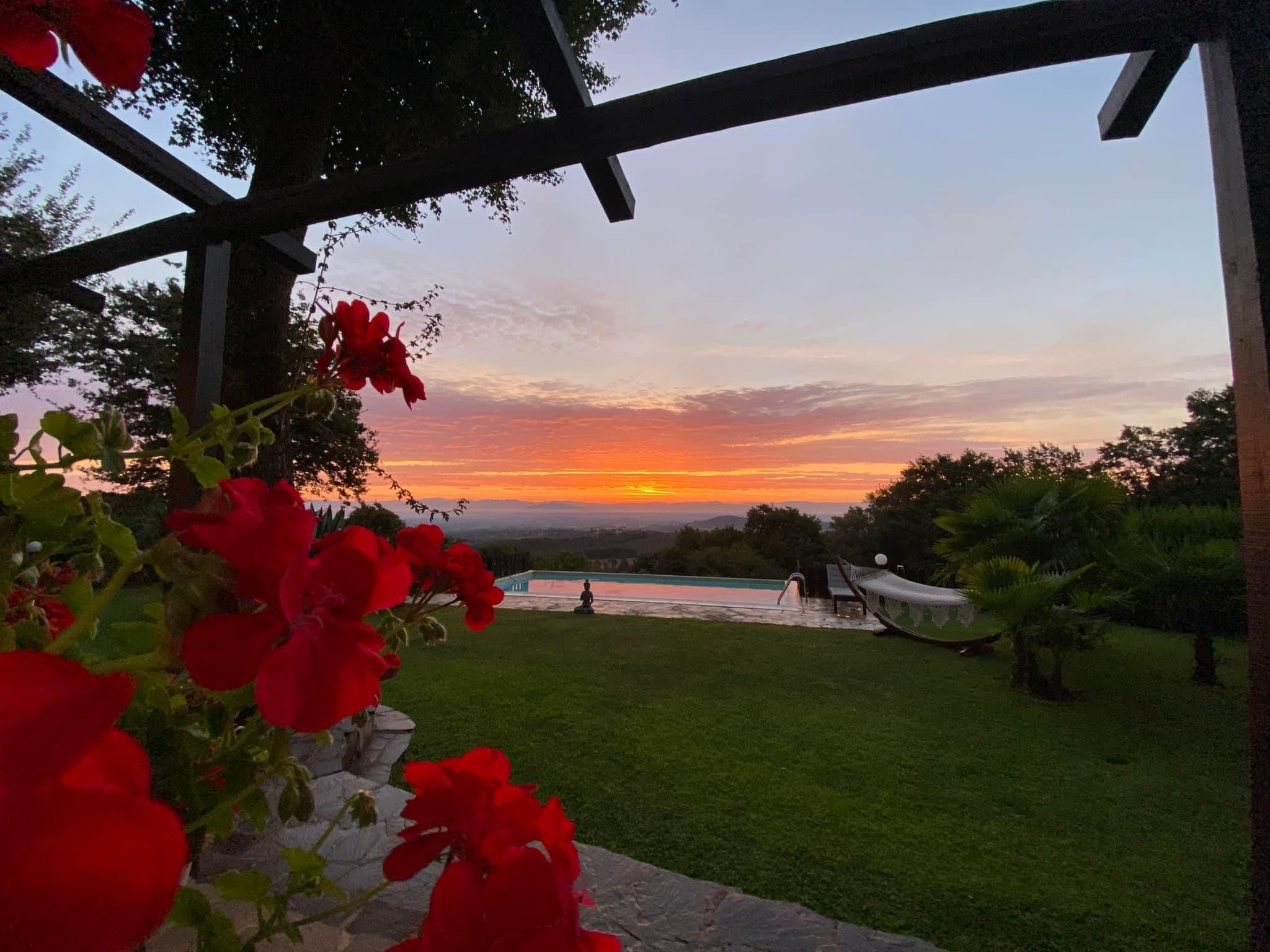 Ferienvilla mit Garten, Grill und Terrasse-Draußen