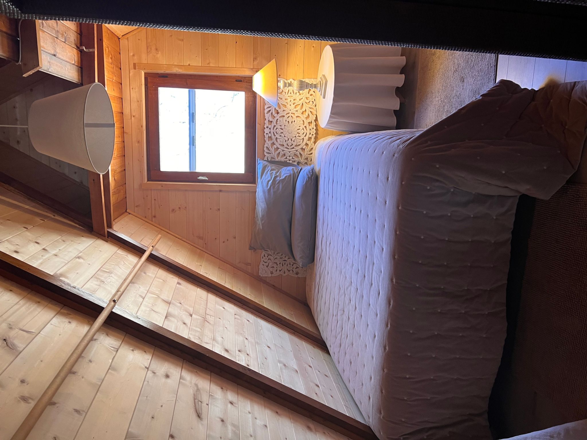 Ferienvilla mit Garten, Grill und Terrasse-Drinnen