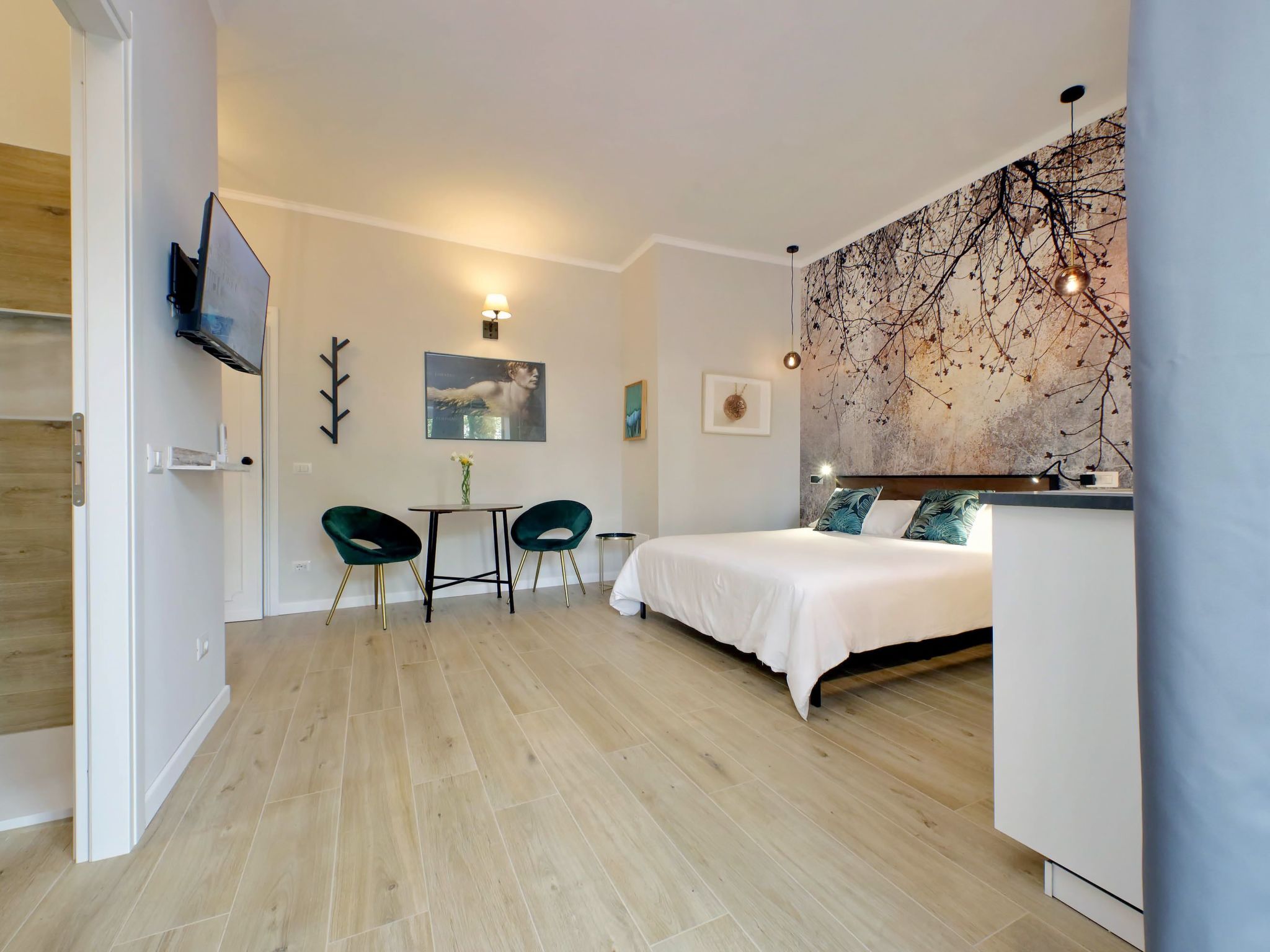 Rome Aurelia Terrace close to St Peter's Square Free Parking and Pool - Image 2