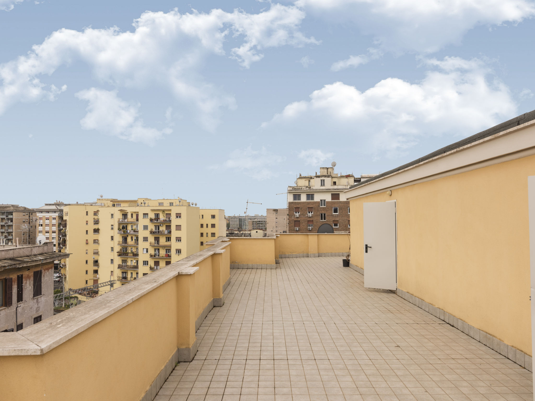 Testaccio Piramide 2 — Terrace (3 of 21)