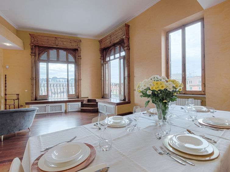 Modern appartement Le Colonne in het hart van Roma Centro Storico in Rome: Historical City Center