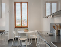 Luxe appartement voor 6 in hartje Rome, vlakbij Vaticaan - thumbnail 2