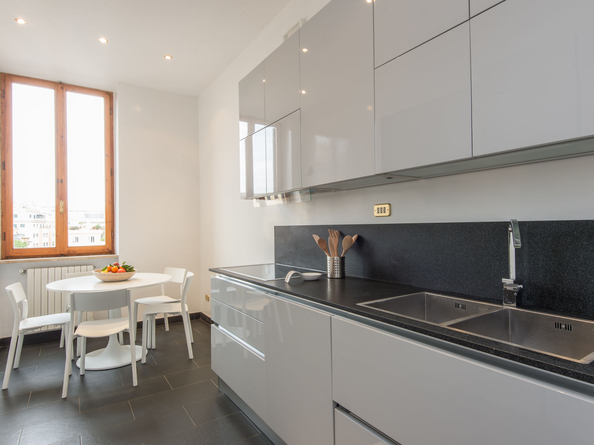 Luxe appartement voor 6 in hartje Rome, vlakbij Vaticaan - foto 12