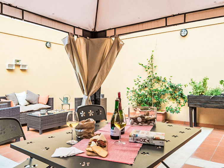 Licht en comfortabel appartement in het hart van Rome in Rome: Historical City Center