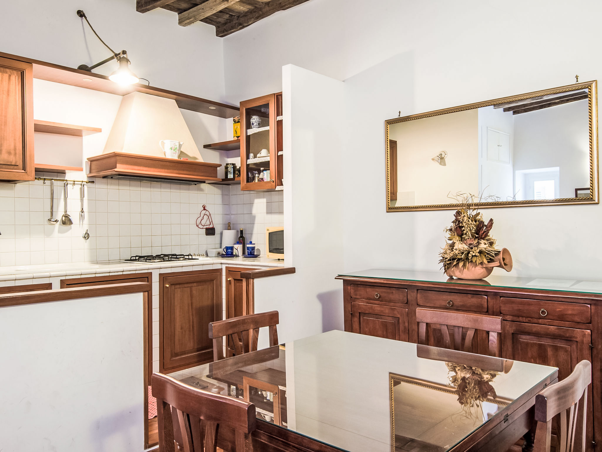 Appartement Domus Fori – Cuisine et coin repas, photo 12 sur 21