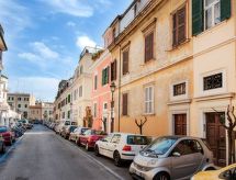 La Terrazza: Jouw intieme dakterras in het hart van historisch Rome - thumbnail 5