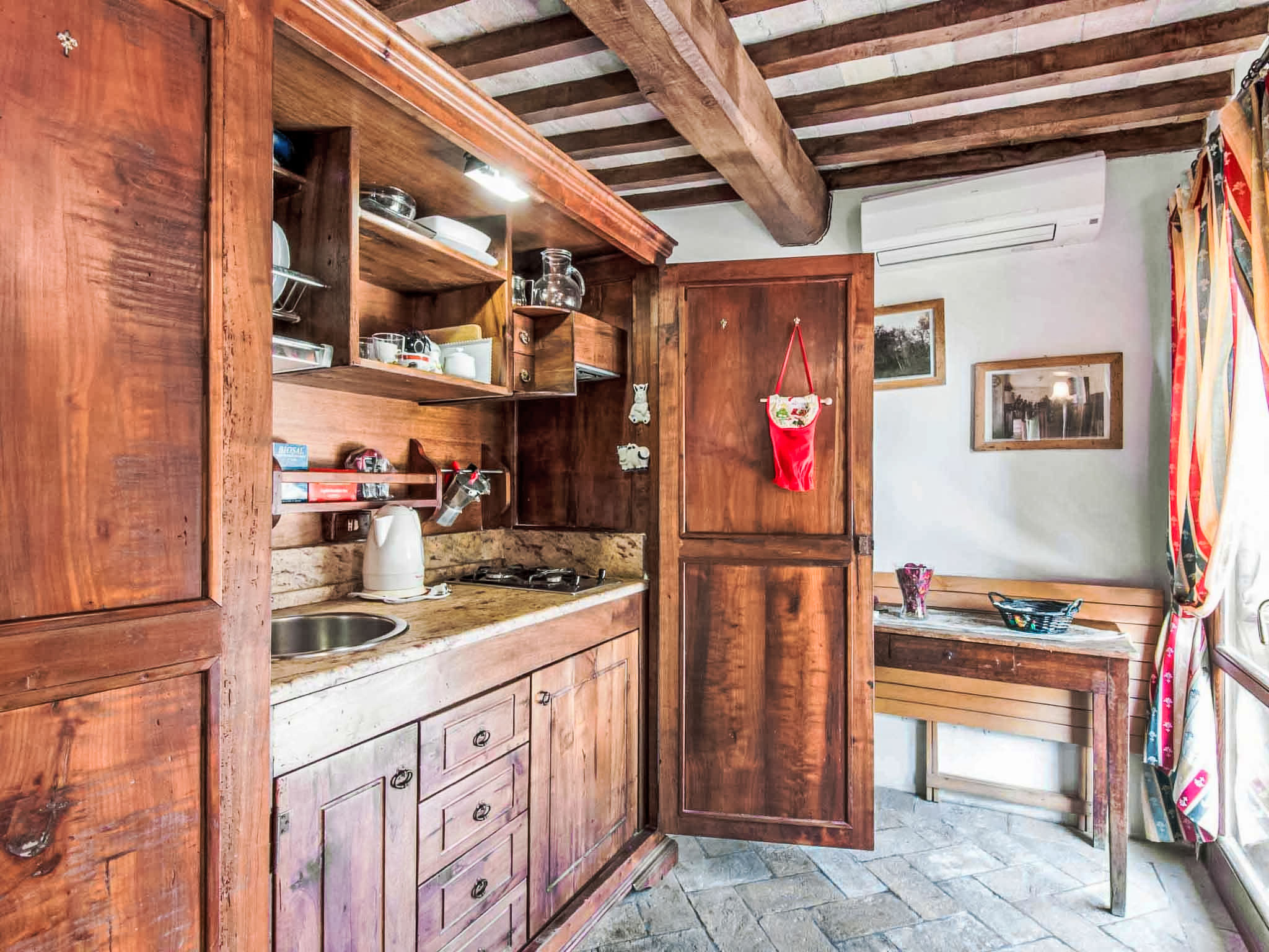 Charmant appartement met terras in het hart van Rome, vlakbij Piazza di Spagna - foto 9
