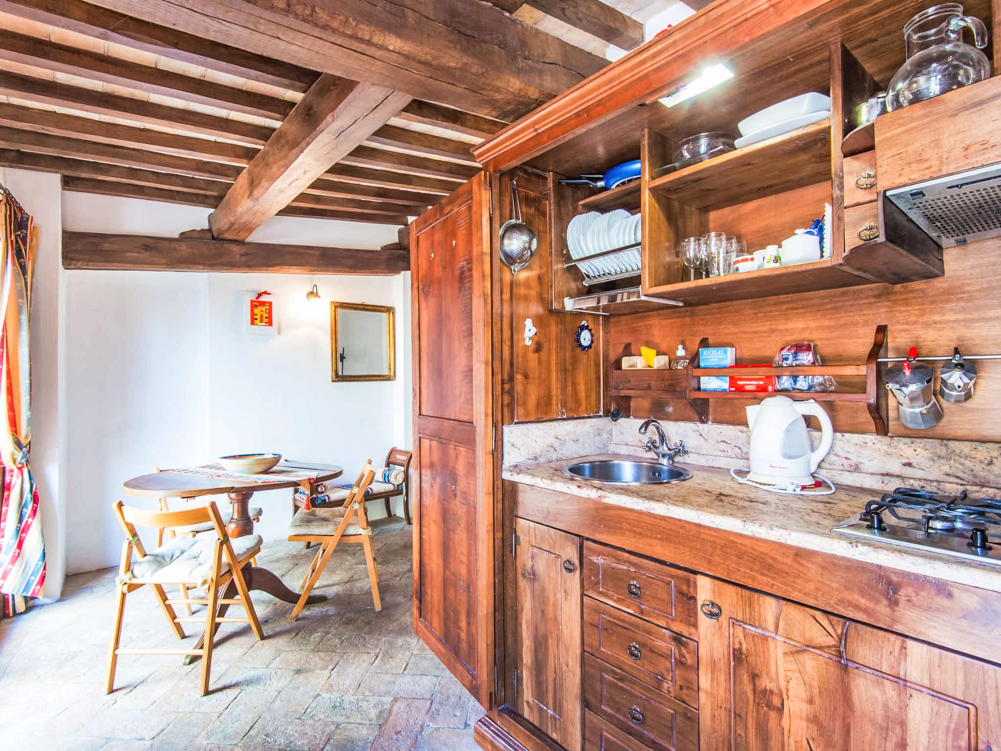 Charmant appartement met terras in het hart van Rome, vlakbij Piazza di Spagna - foto 4