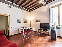 Authentiek appartement aan Piazza Navona in hartje Rome - thumbnail 6