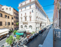 Antico Balcone: 18e-eeuws appartement bij de Spaanse Trappen, Rome - thumbnail 1