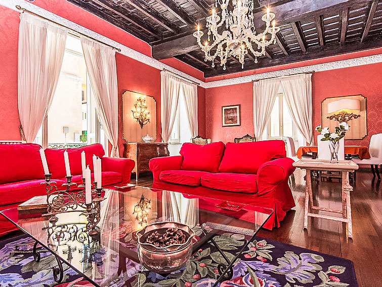 Ruim appartement nabij de Spaanse Trappen in hartje Rome in Rome: Historical City Center
