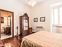 Luxe Appartement aan de Spaanse Trappen – Ruim 4-Slaapkamer Verblijf in Hartje Rome - thumbnail 4