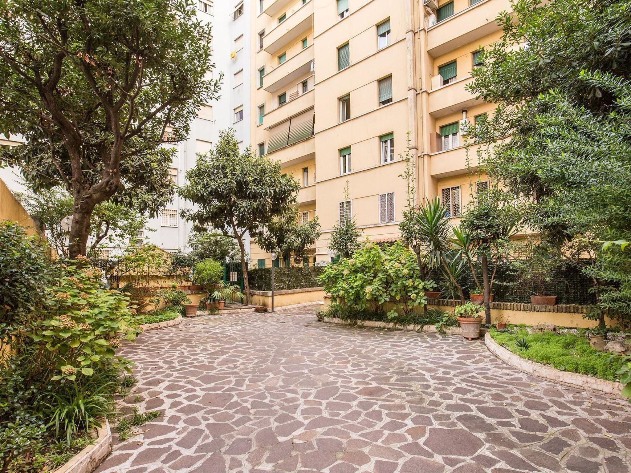 Mit privatem Balkon-Image-tags.info