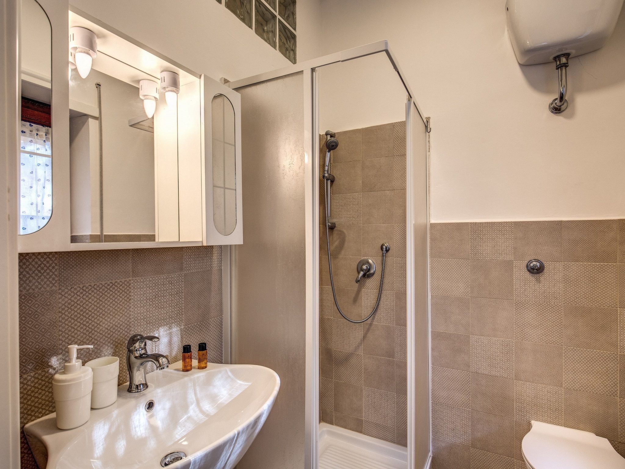 Wohnung Ardesia Terrasse in Rom-San Giovanni-Image-tags.info