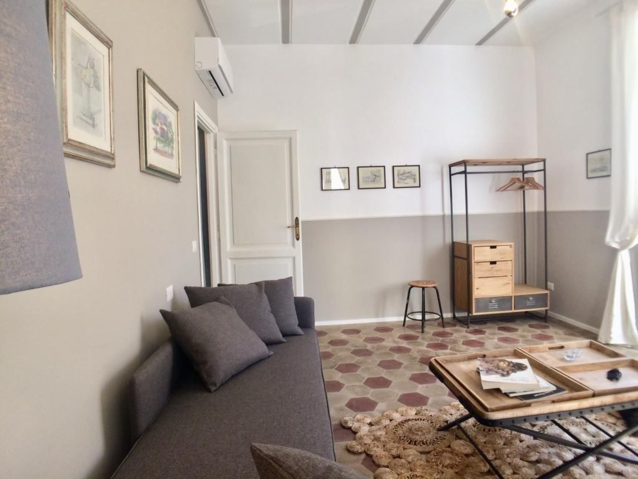 Roma Testaccio - Volta 45 Wohnung 2+2 — Living Room (4 of 31)
