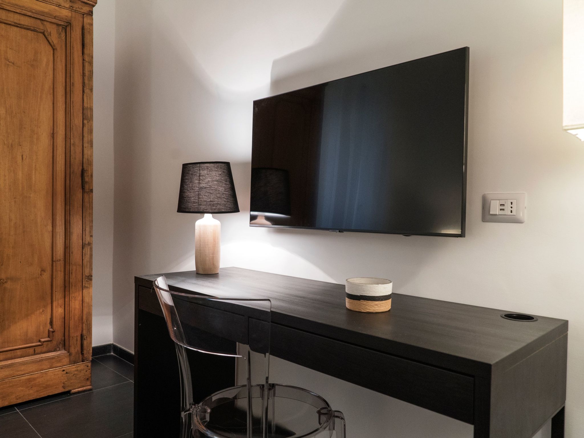 Wohnung 'Danke Vatikan'-Image-tags.info