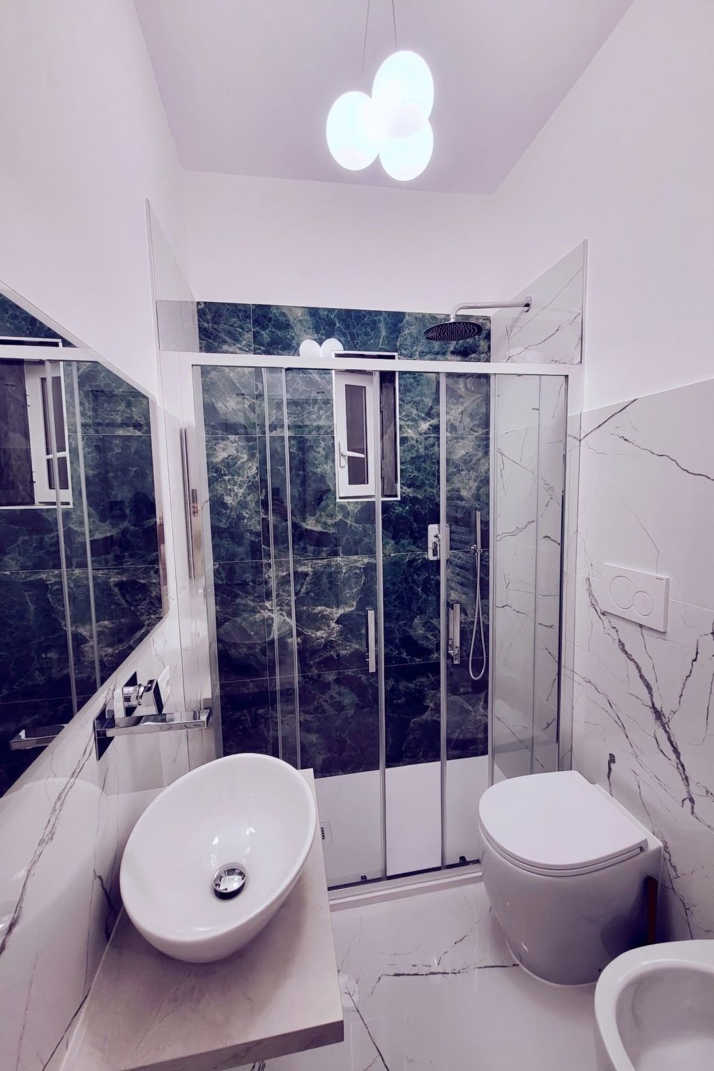 'Rhome Sweet Rhome-Binnen