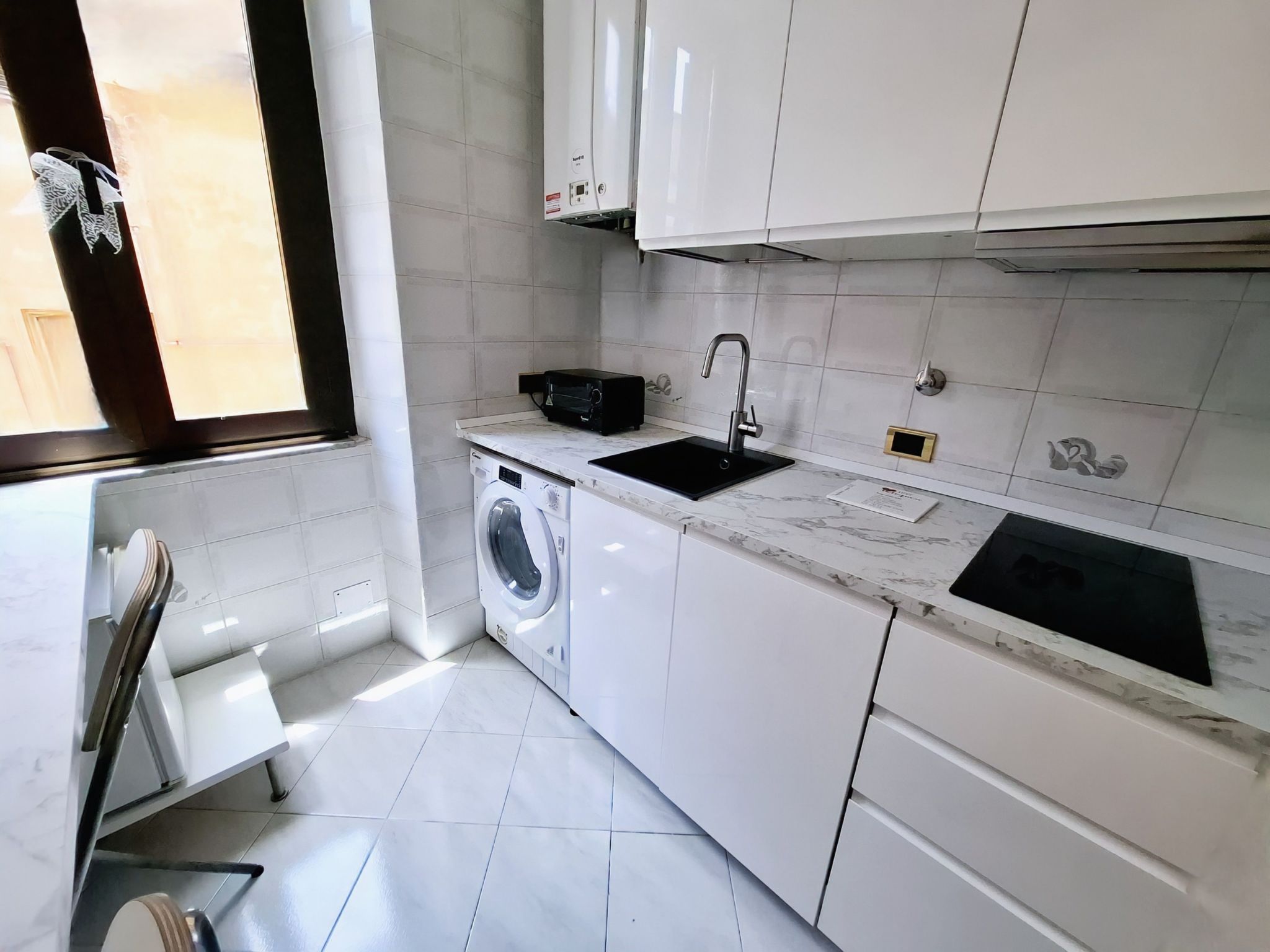 'Rhome Sweet Rhome-Binnen