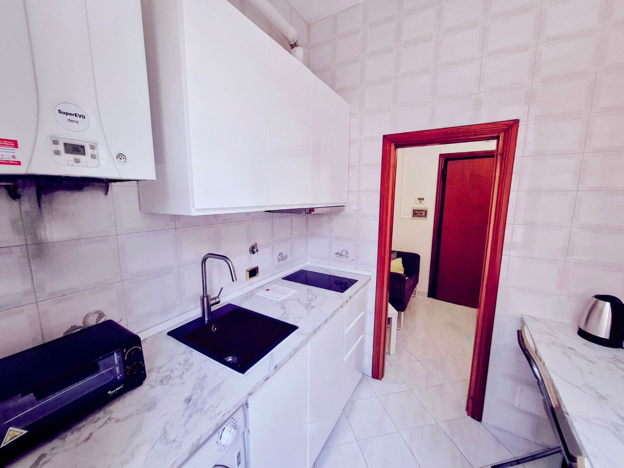 'Rhome Sweet Rhome-Binnen