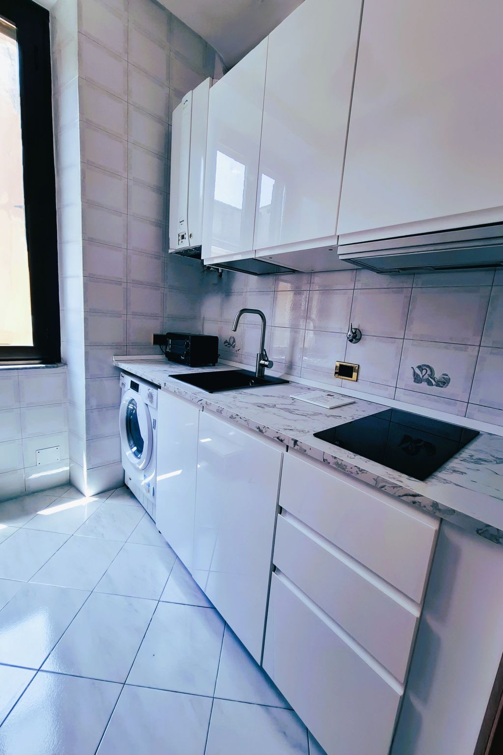 'Rhome Sweet Rhome-Binnen