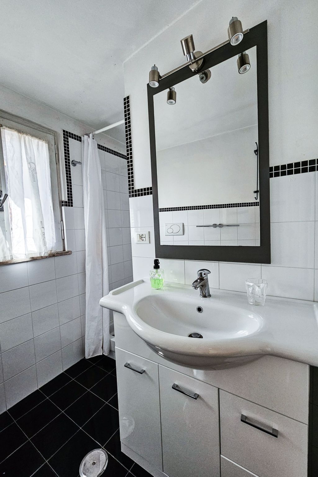 Wohnung Monserrato-Image-tags.info