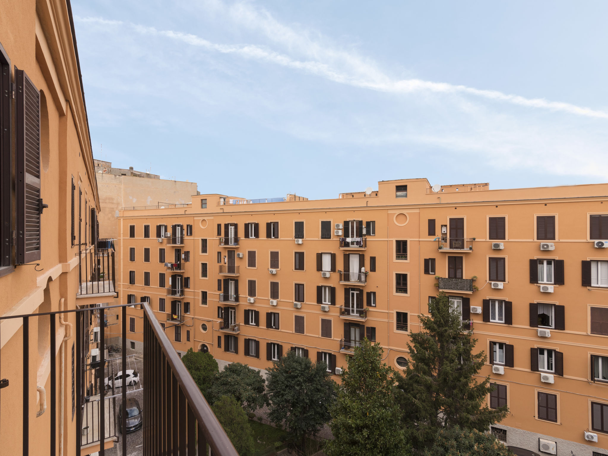 Lucilla Home - Buiten
