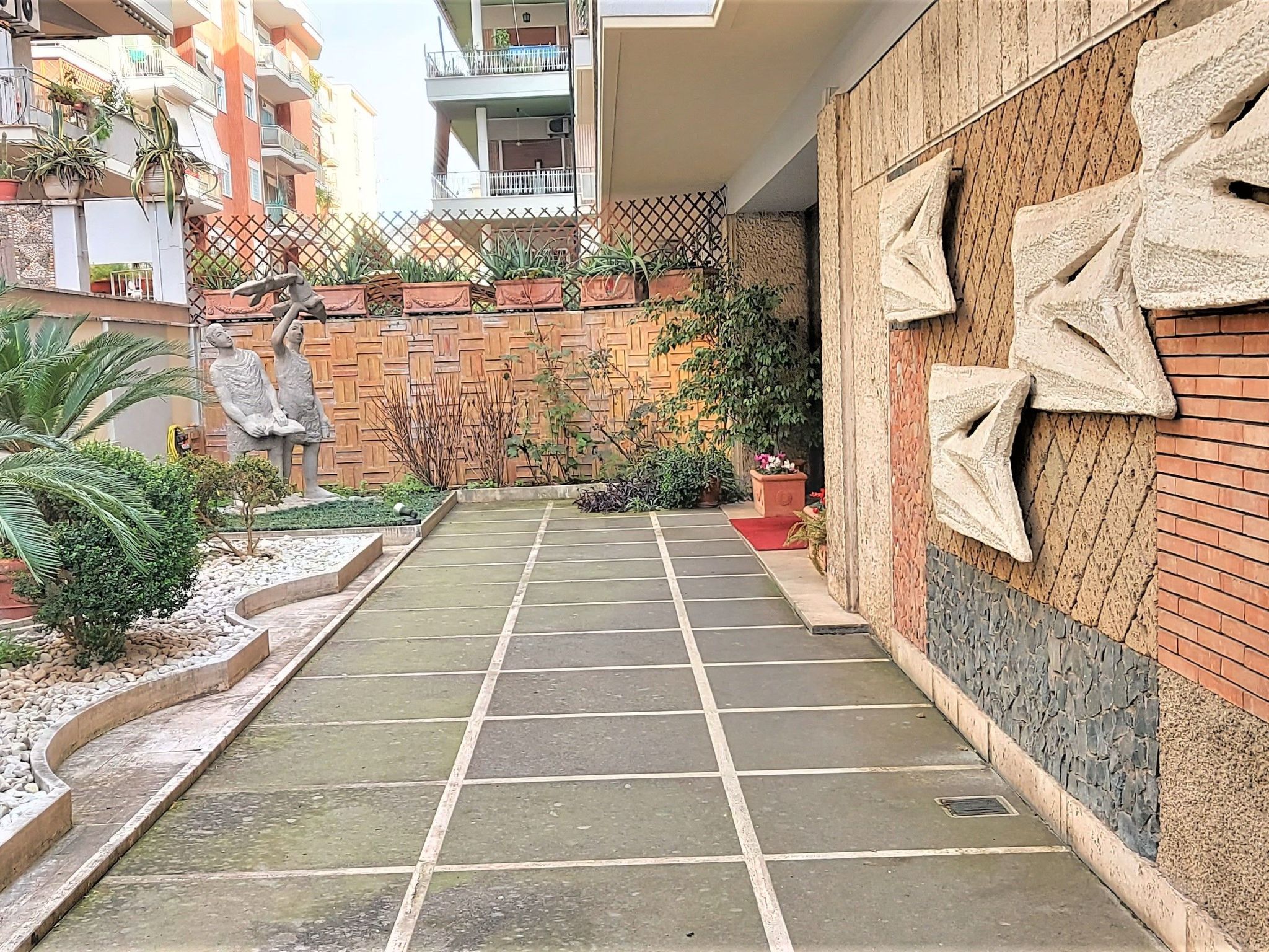 mit Terrasse — House (3 of 26)