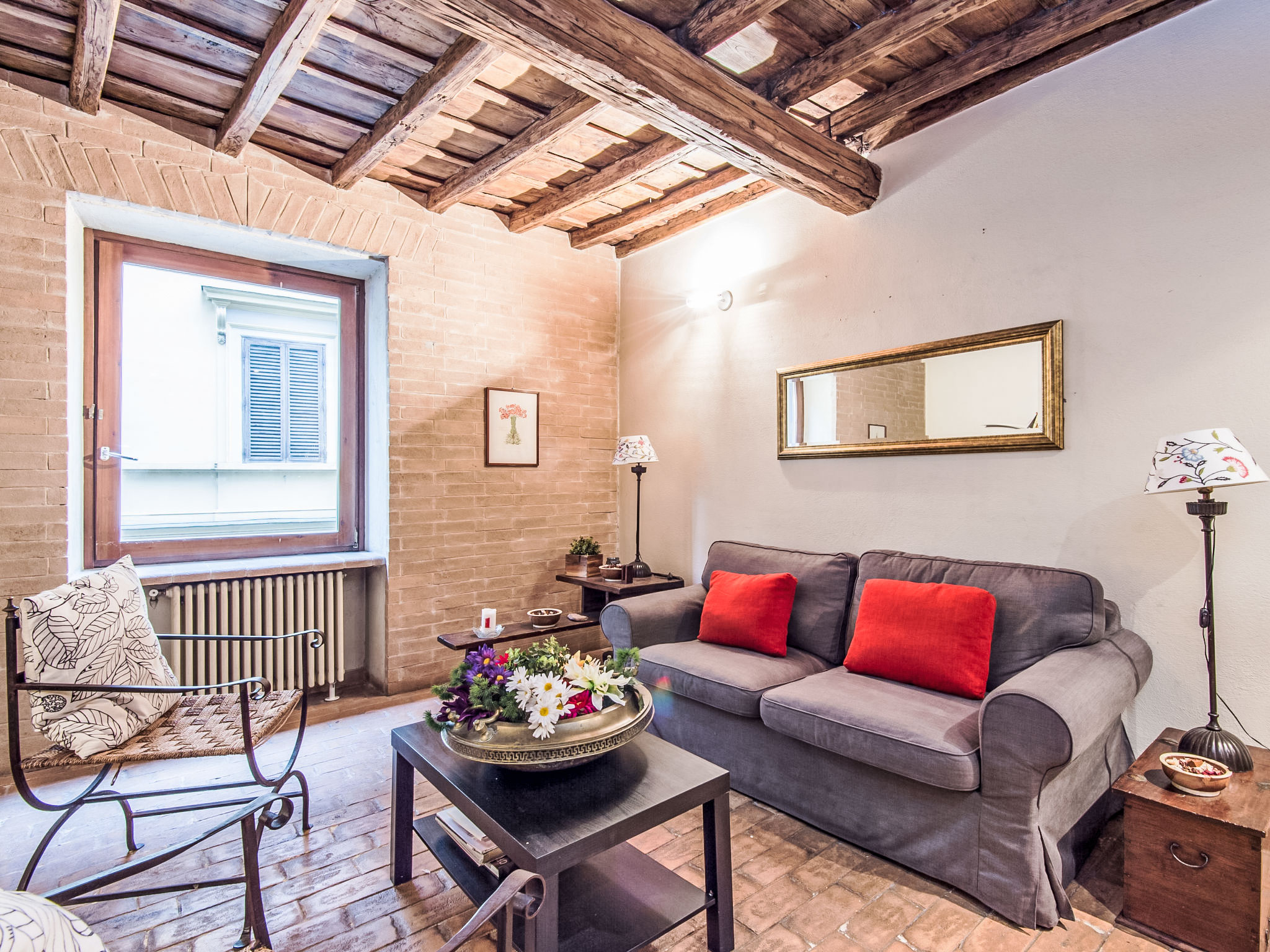Augustus — Living Room (4 of 27)
