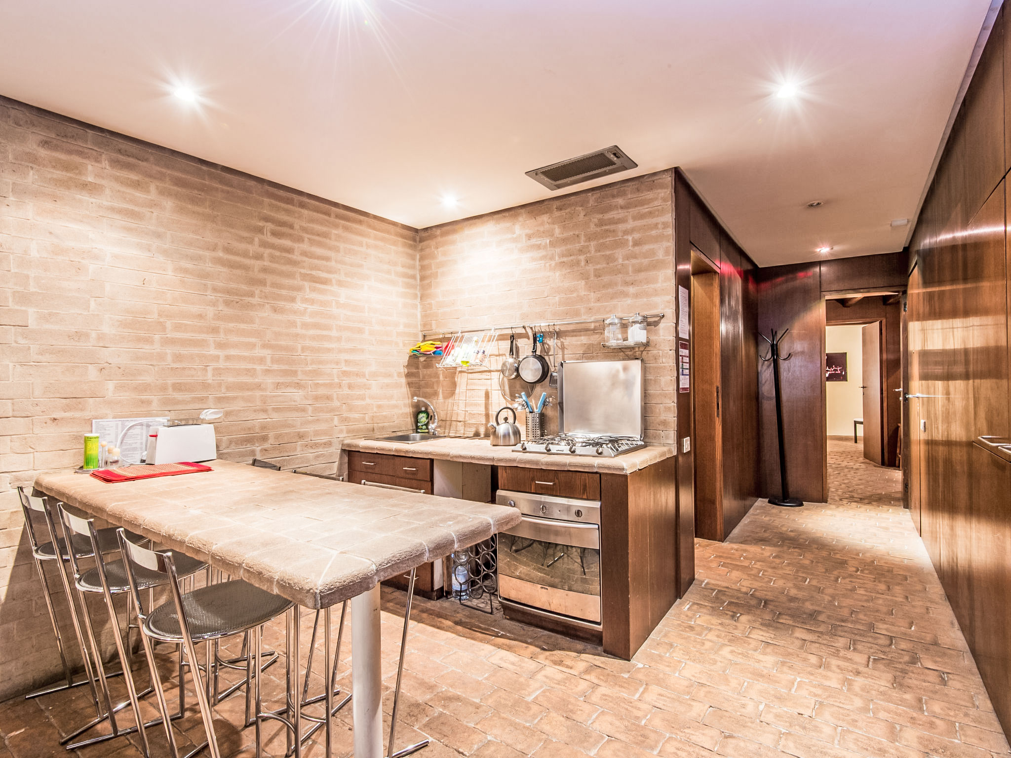 Appartement Augustus – Cuisine et coin repas, photo 9 sur 27