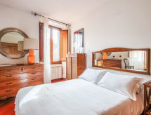 Sfeervol appartement voor 3 personen in het hart van Rome, vlakbij het Colosseum - thumbnail 4