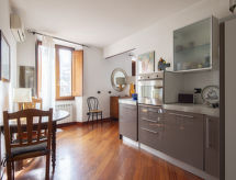 Sfeervol appartement voor 3 personen in het hart van Rome, vlakbij het Colosseum - thumbnail 1