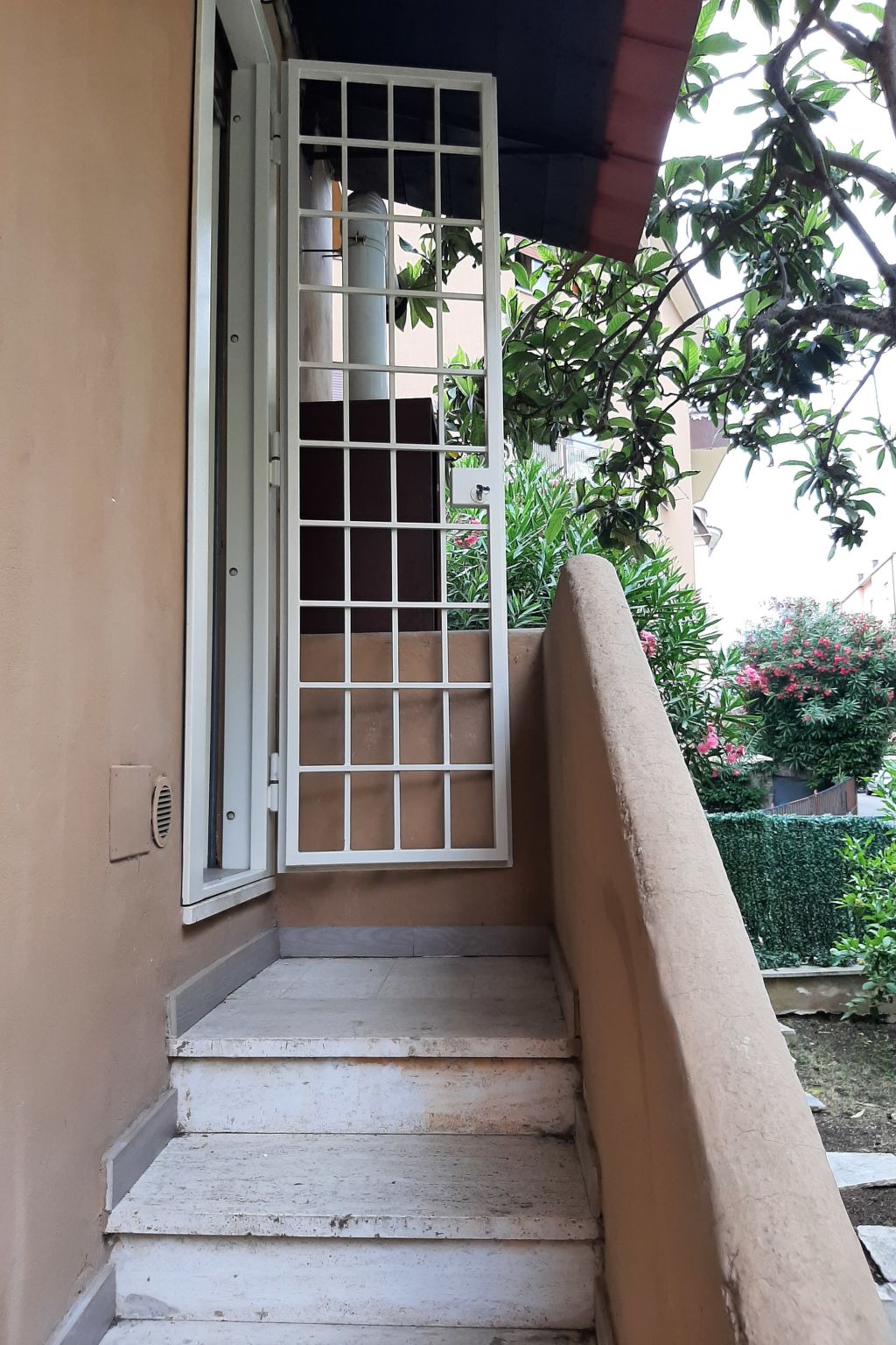 Wohnung "Schwarzes und weißes Loft - Roma"-Drinnen