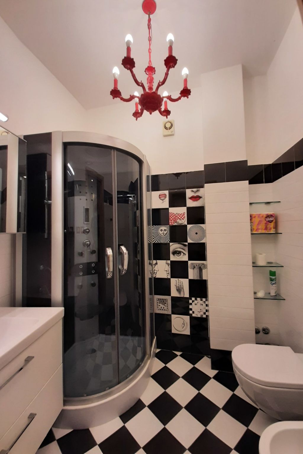 Wohnung "Schwarzes und weißes Loft - Roma"-Drinnen