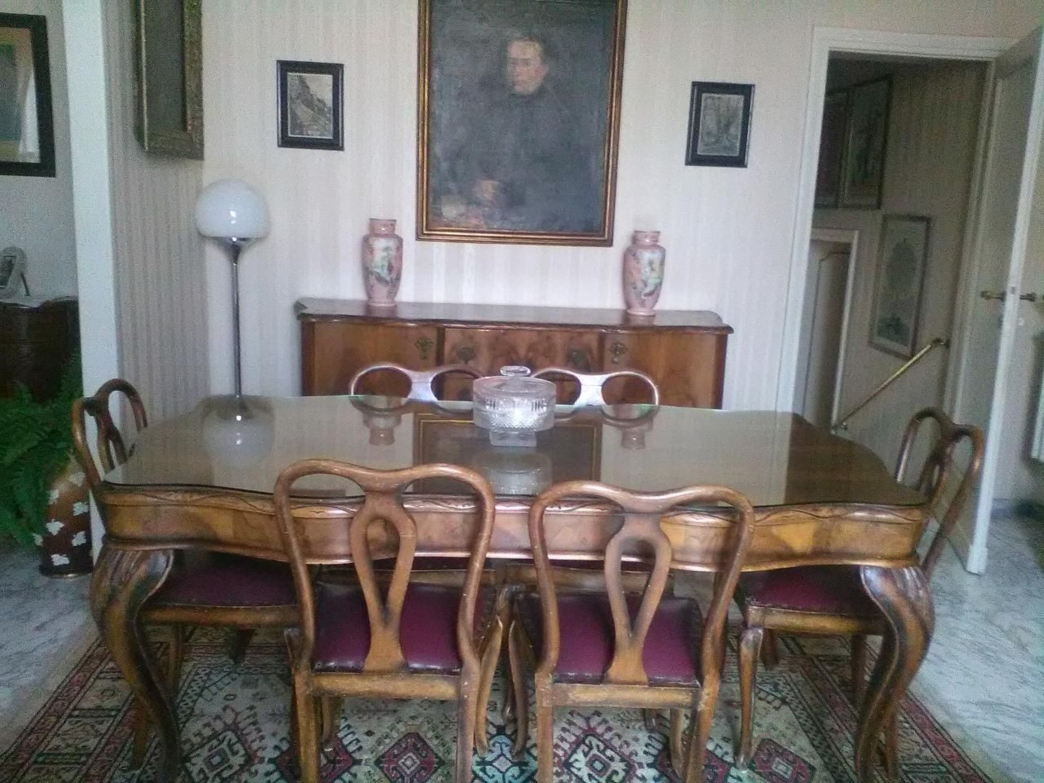 Nahe Rom mit Terrasse und einem Flügel-Binnen