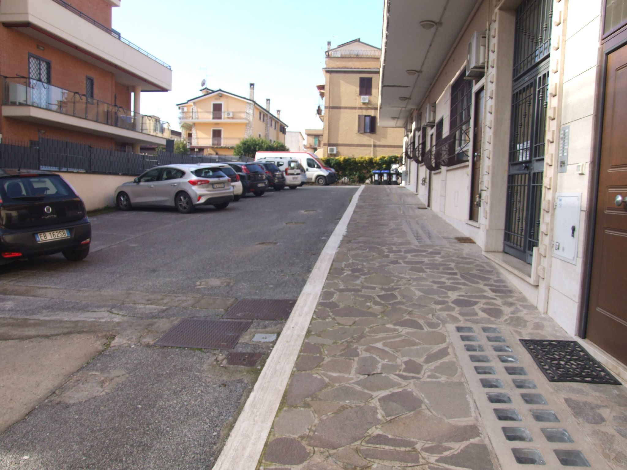 "Momy's Home Rom"-Binnen