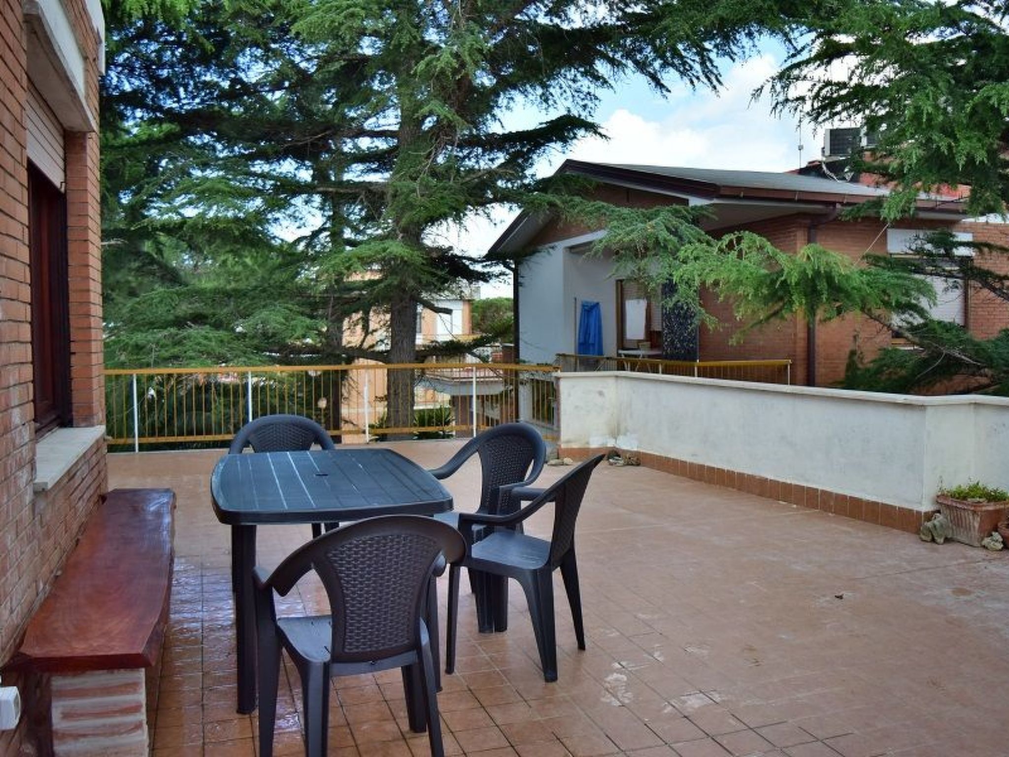 Penthouse mit großer Terrasse-Image-tags.info