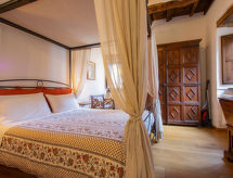 Maghinardo: Authentiek 13e-eeuws vakantiehuis in hartje Palazzuolo Sul Senio - thumbnail 4