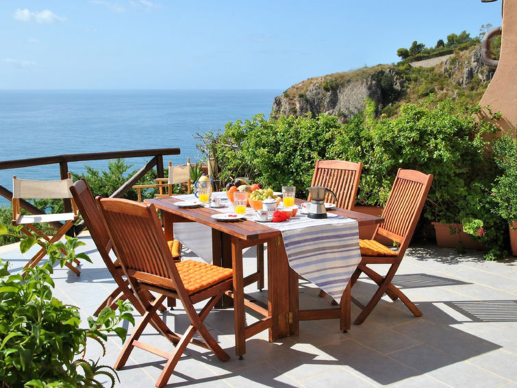 Vrijstaand vakantiehuis Arborea met zeezicht in Sperlonga in Sperlonga