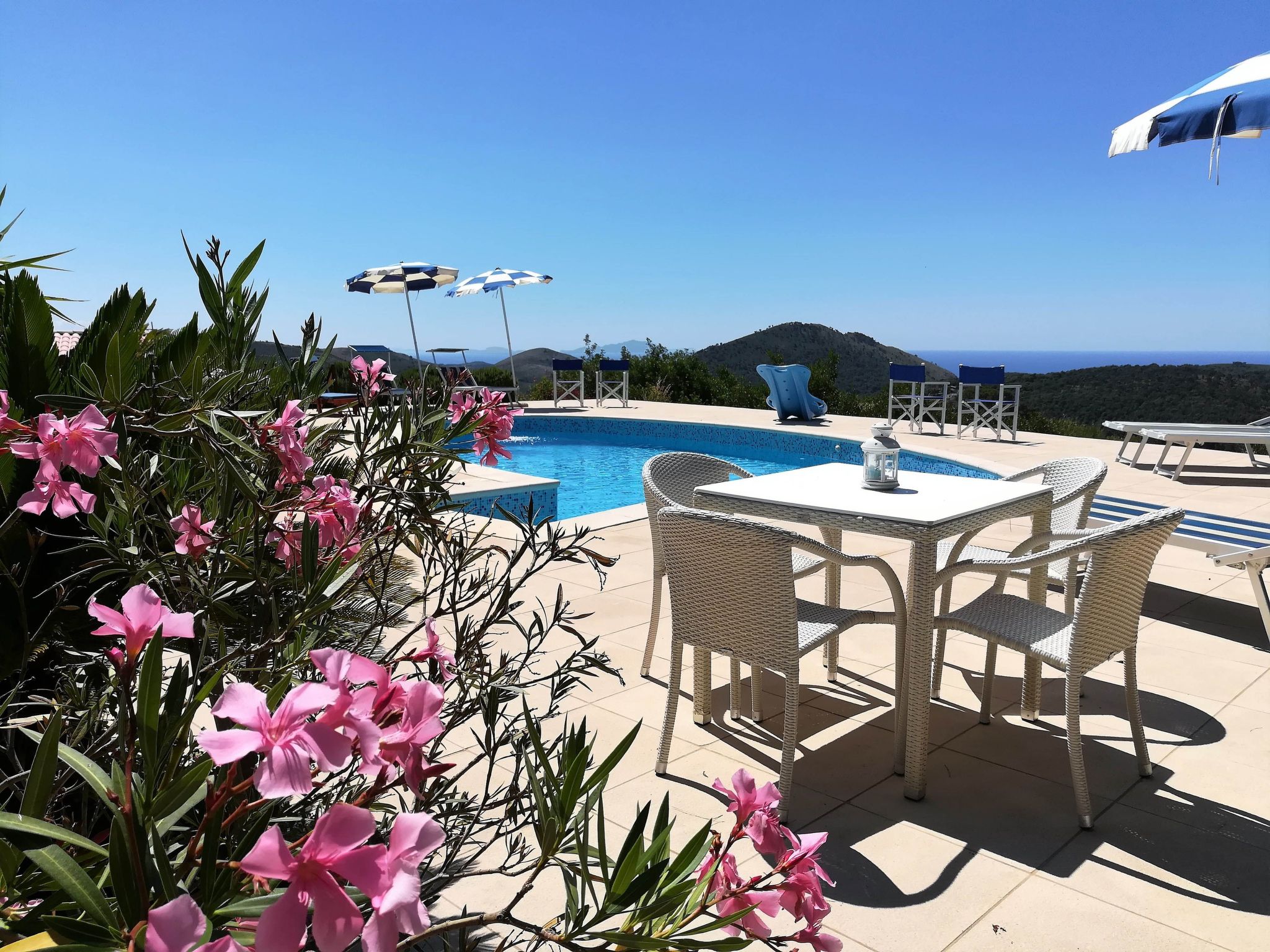 Weintrauben und Sterne Maison" Touristenunterkunft