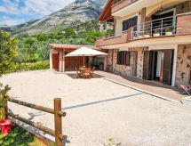 Authentiek appartement met uitzicht op het platteland bij Spigno Saturnia - thumbnail 2