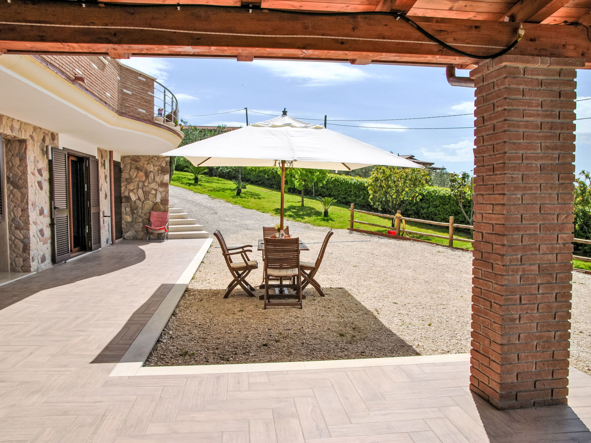 Corte Saturnia - Outside