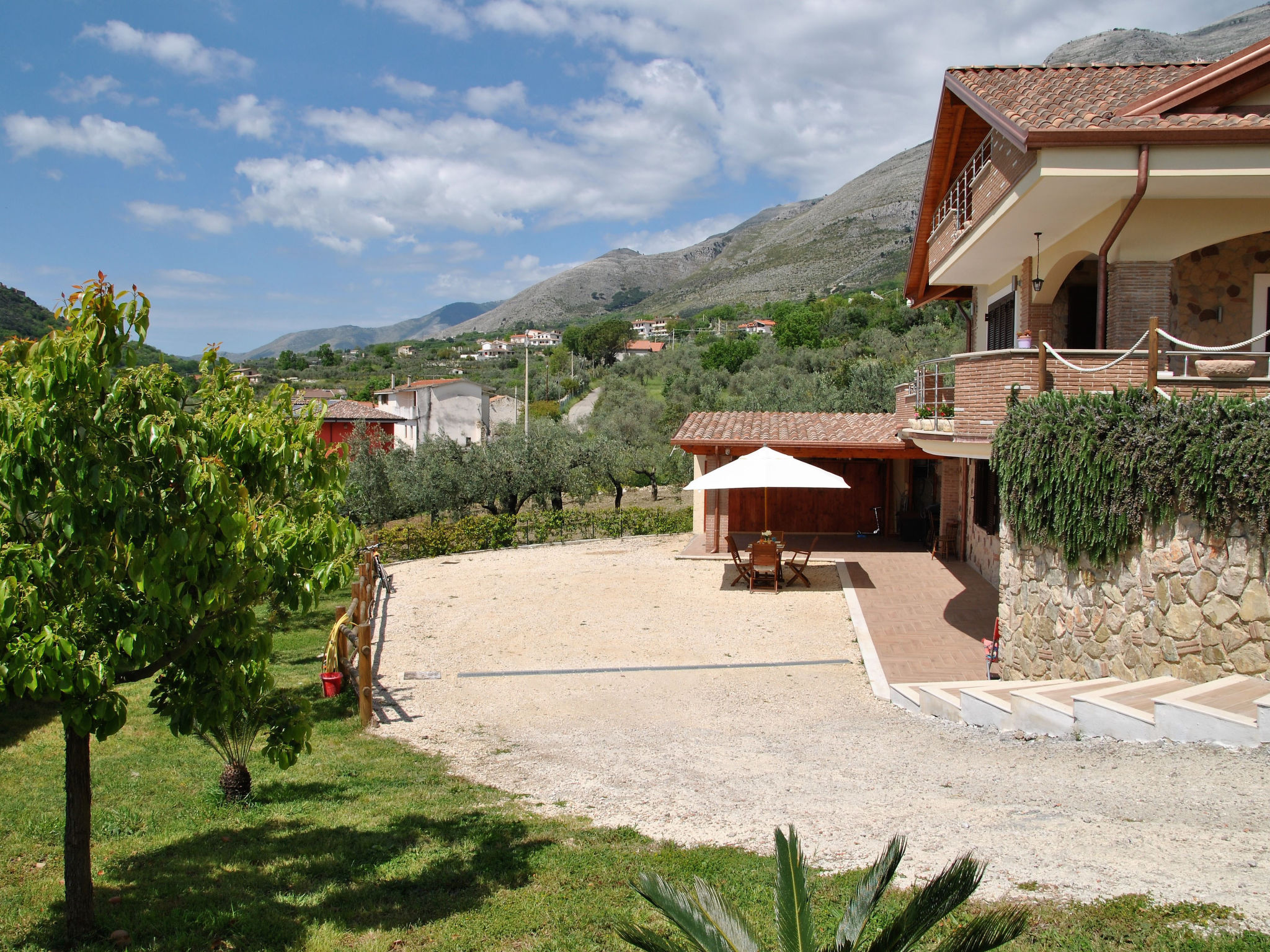 Corte Saturnia - Outside