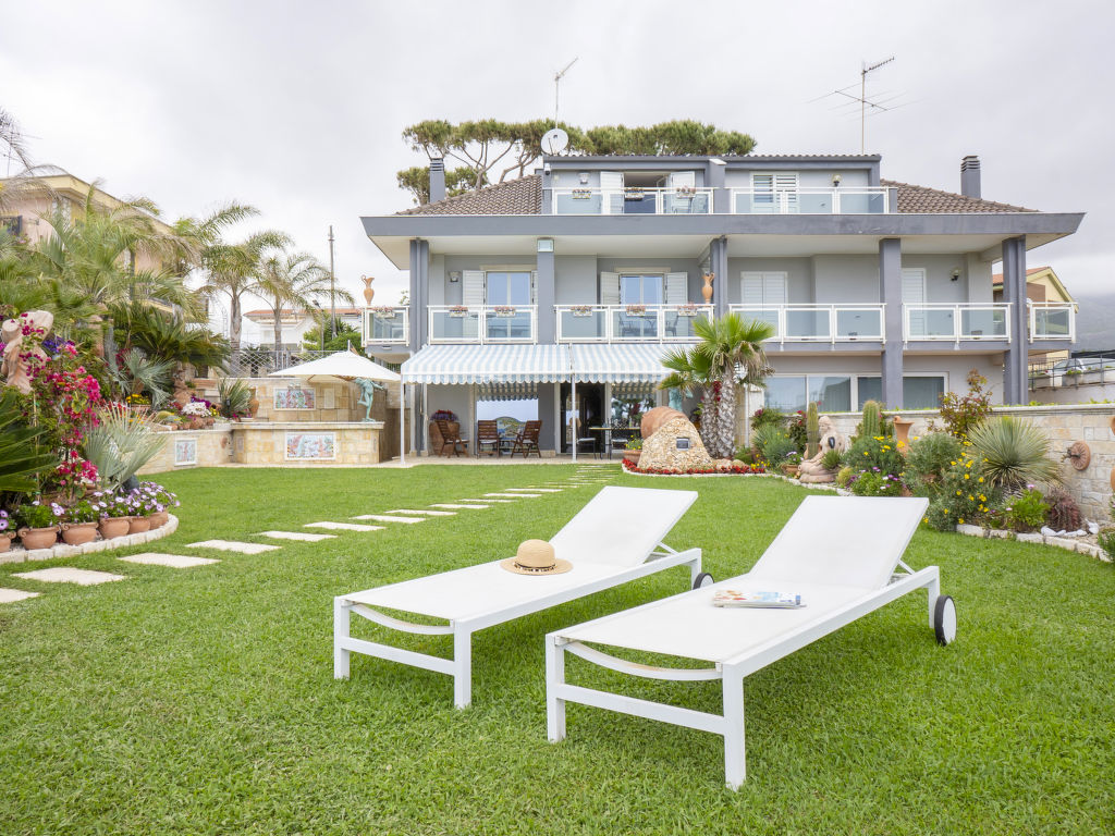 Ferienhaus On The Beach Ferienhaus in Italien