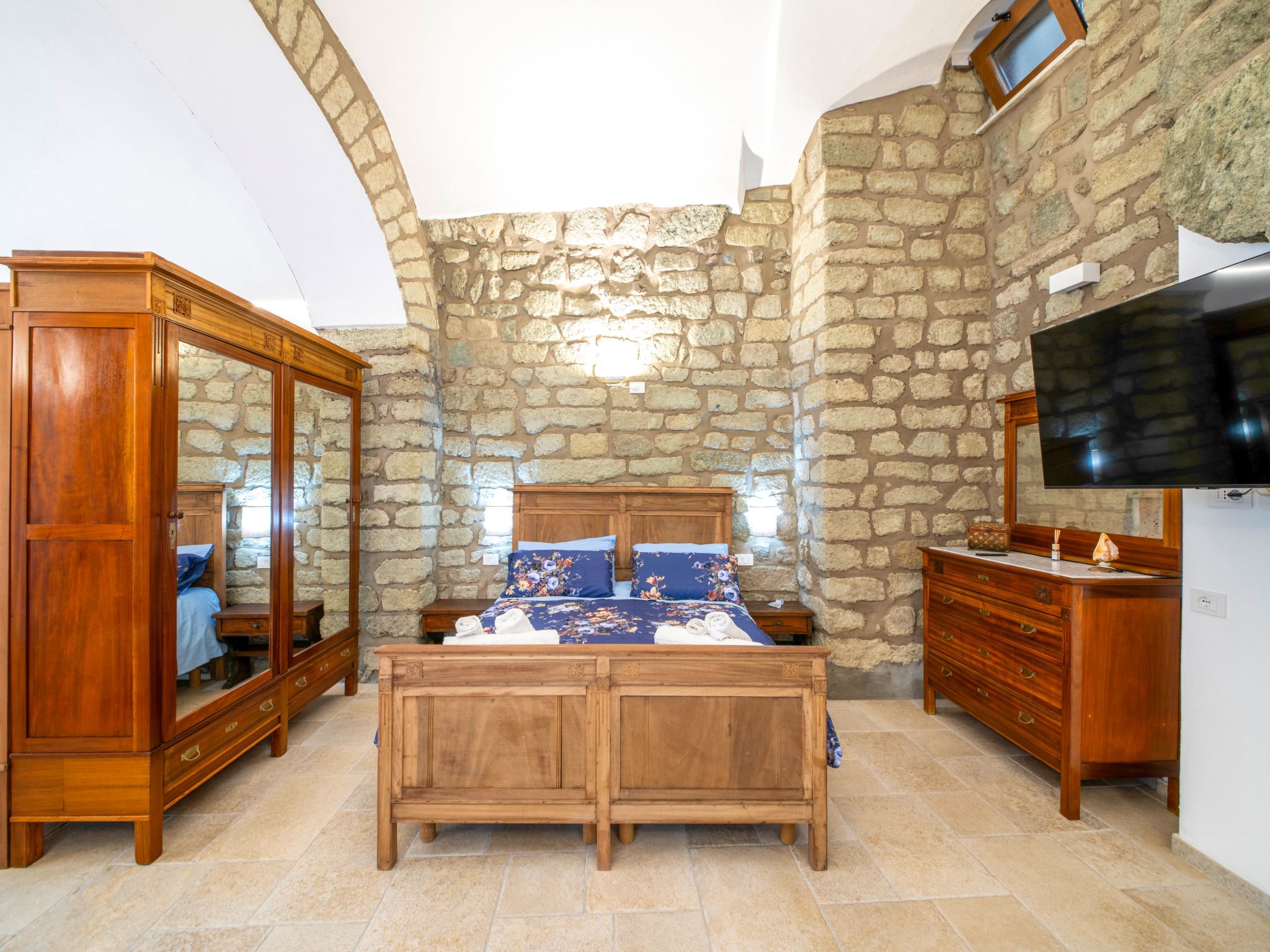 Vico Secondo Antike Ferienwohnung historisches Zentrum-Binnen