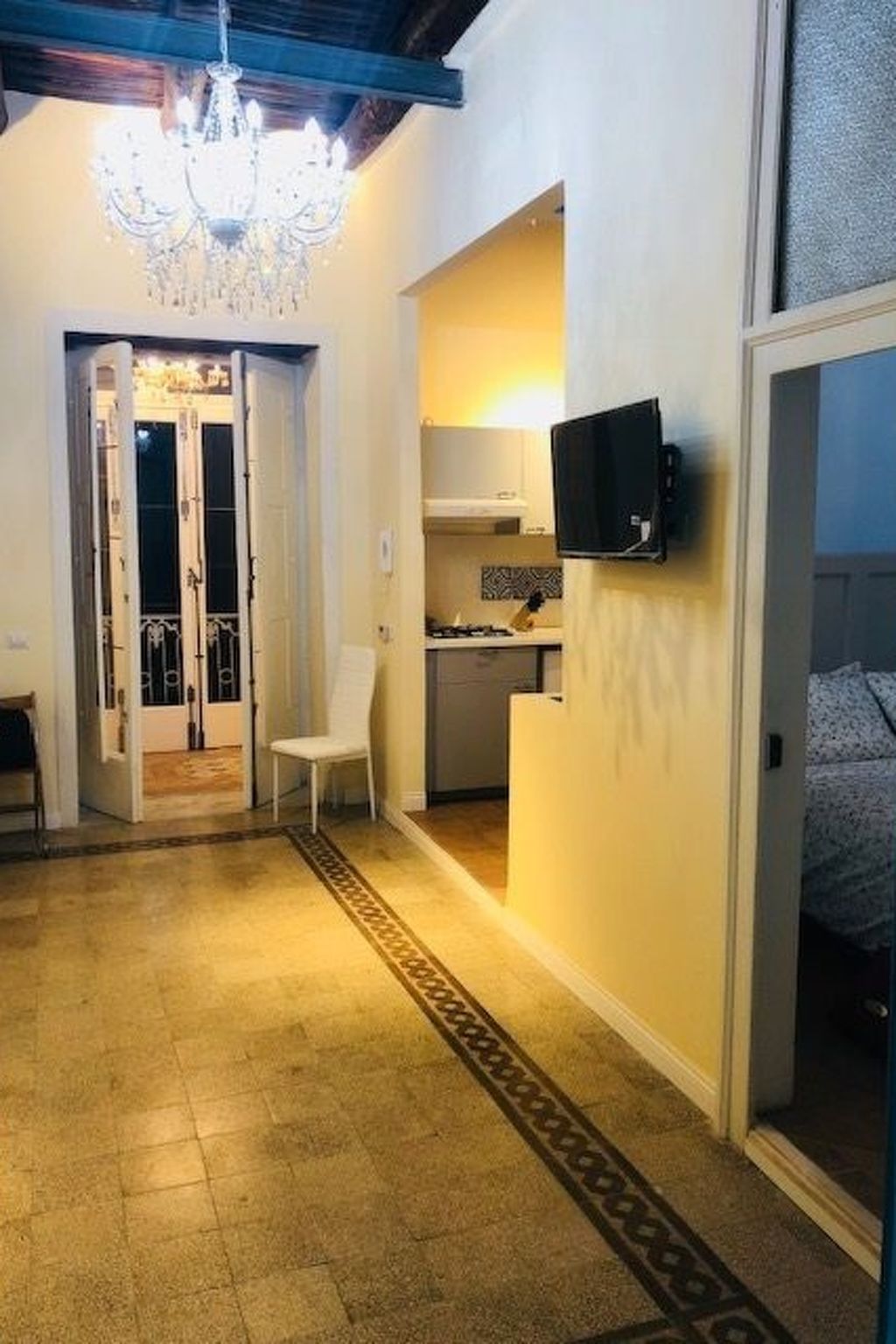 Große Duomo-Wohnung im historischen Zentrum-Image-tags.info